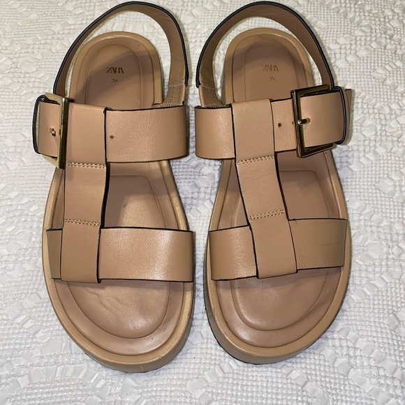 ZARA women’s size 9 Tan platform sandals